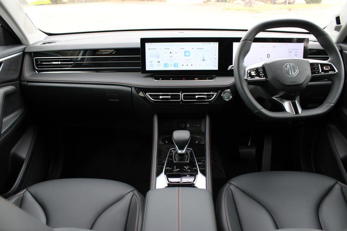 2025 MG HS Hybrid+ Essence