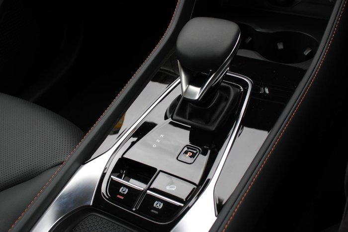 2025 MG HS Hybrid+ Essence