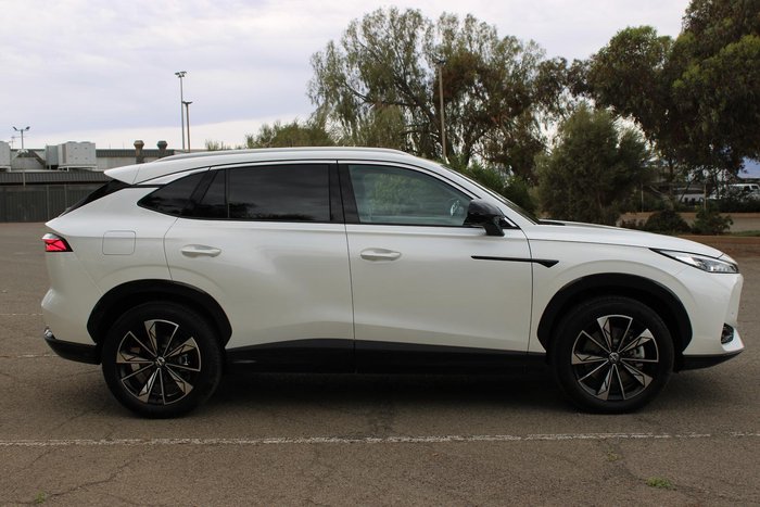 2025 MG HS Hybrid+ Essence