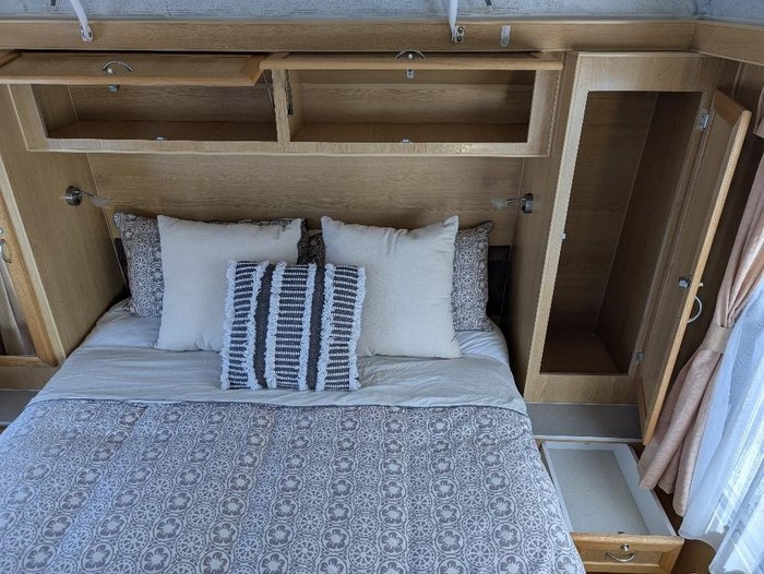 2006 Majestic 17' Tourer Poptop - Stock Clearance Sale