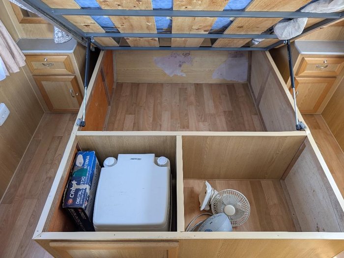 2006 Majestic 17' Tourer Poptop