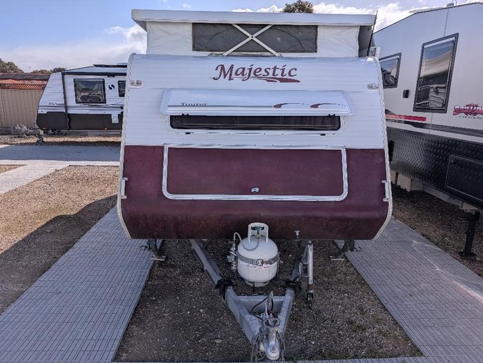 2006 Majestic 17' Tourer Poptop