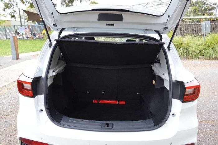 2021 MG ZS Excite AZS1 MY21 Dover White