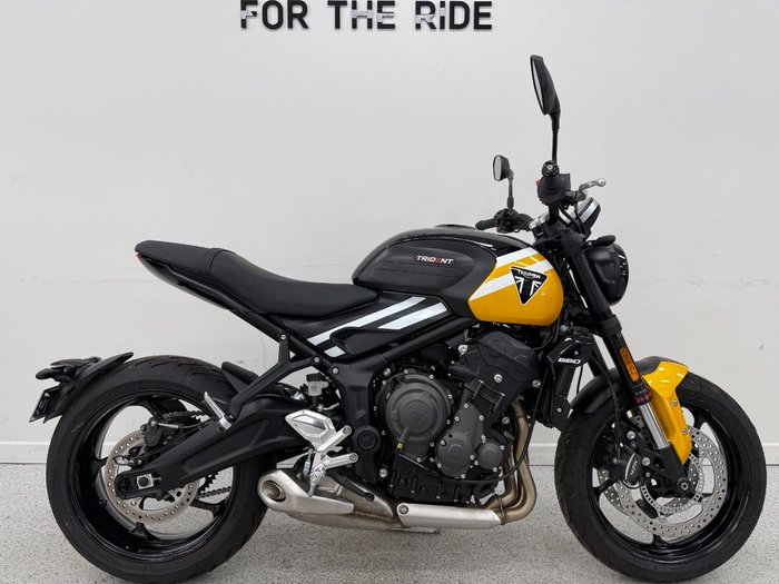 2025 Triumph TRIDENT 660 Yellow