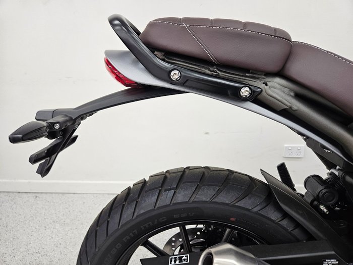 2025 Triumph SCRAMBLER 400 X CARNIVAL R