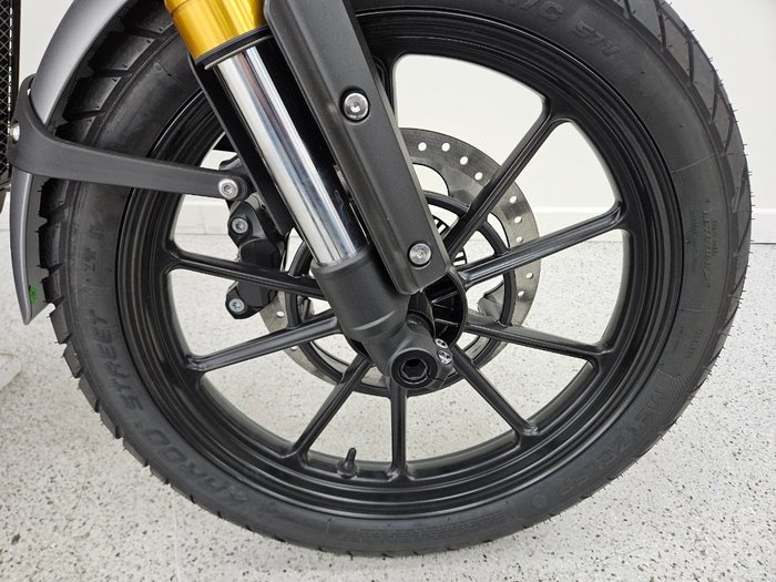 2025 Triumph SCRAMBLER 400 X CARNIVAL R