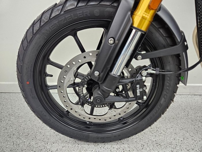 2025 Triumph SCRAMBLER 400 X CARNIVAL R