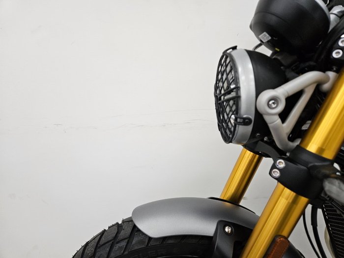 2025 Triumph SCRAMBLER 400 X CARNIVAL R