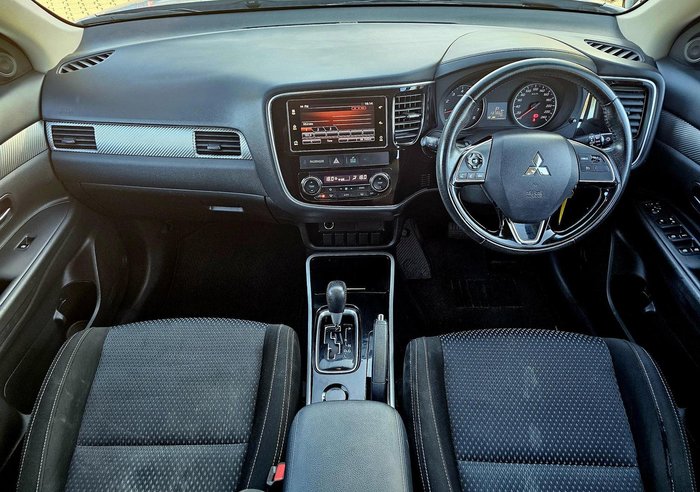 2017 Mitsubishi Outlander ES