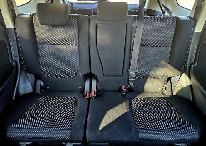 2017 Mitsubishi Outlander ES