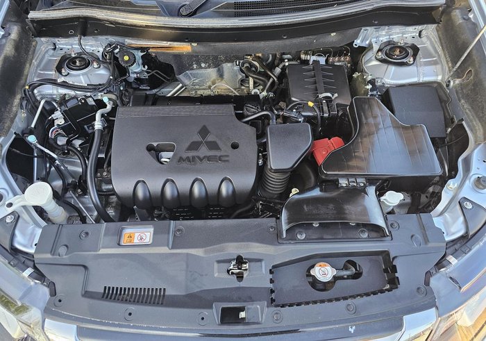 2017 Mitsubishi Outlander ES