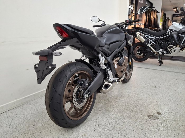 2025 Honda CB650RAC Black