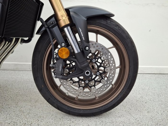 2025 Honda CB650RAC Black