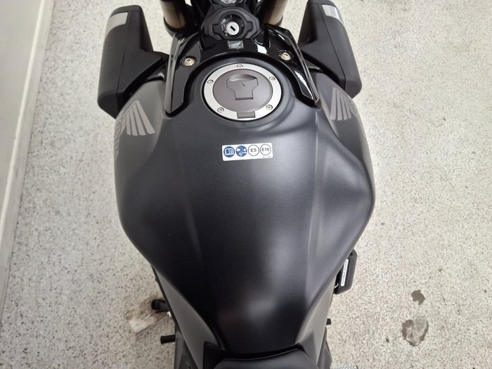 2025 Honda CB650RAC Black