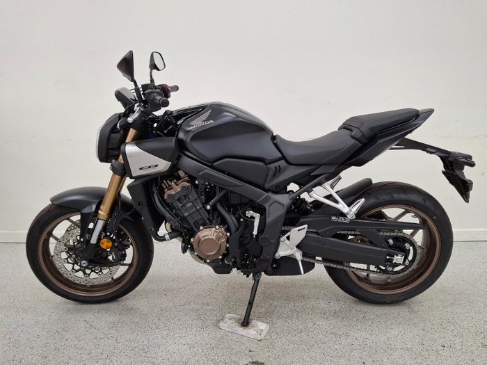 2025 Honda CB650RAC Black