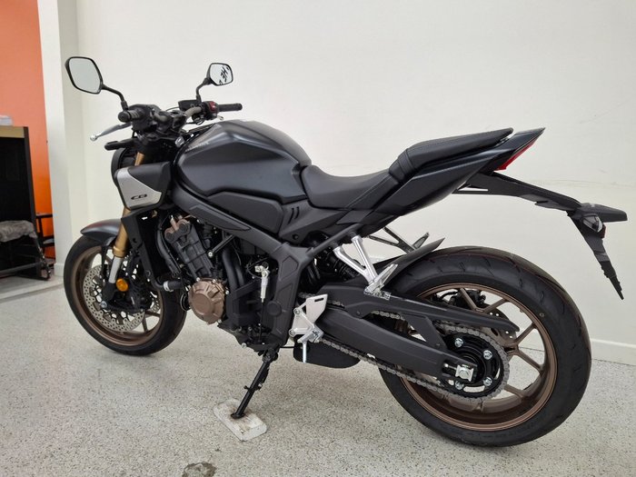 2025 Honda CB650RAC Black