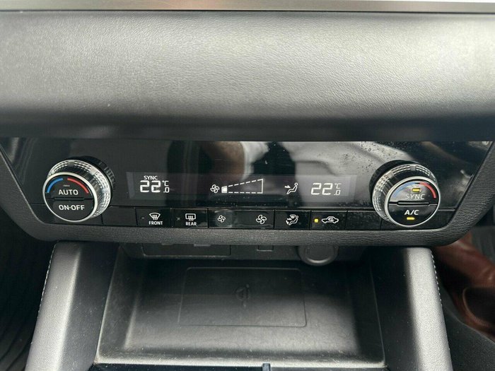 2022 Mitsubishi Outlander LS