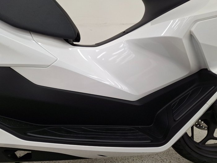 2025 Honda PCX125 White