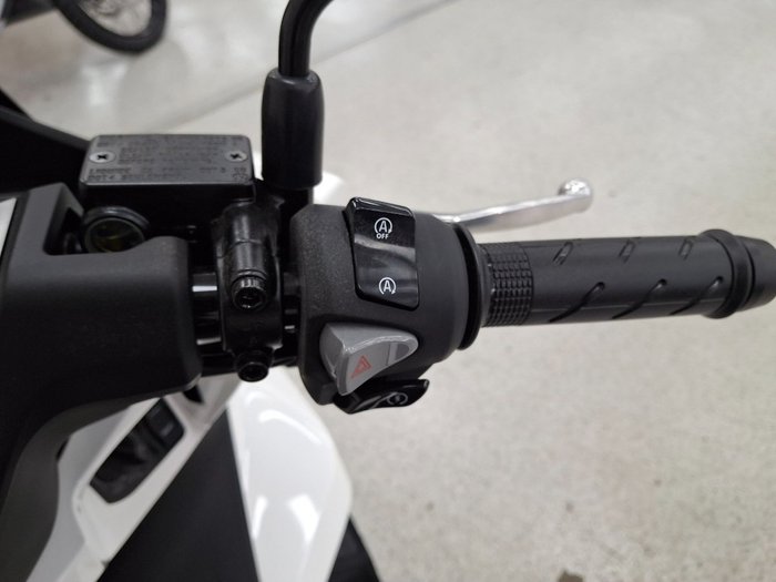 2025 Honda PCX125 White