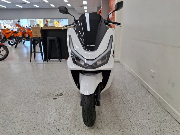 2025 Honda PCX125 White
