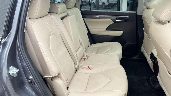 2021 Toyota Kluger Grande