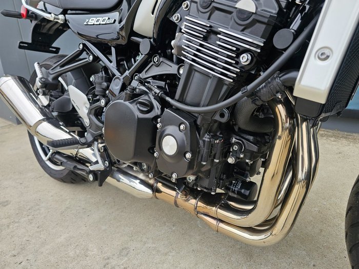 2021 Kawasaki Z900RS (ZR900C) Black