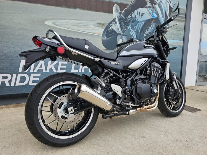 2021 Kawasaki Z900RS (ZR900C) Black