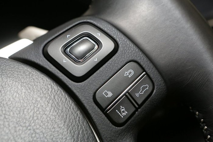 2019 Lexus IS IS300h Luxury