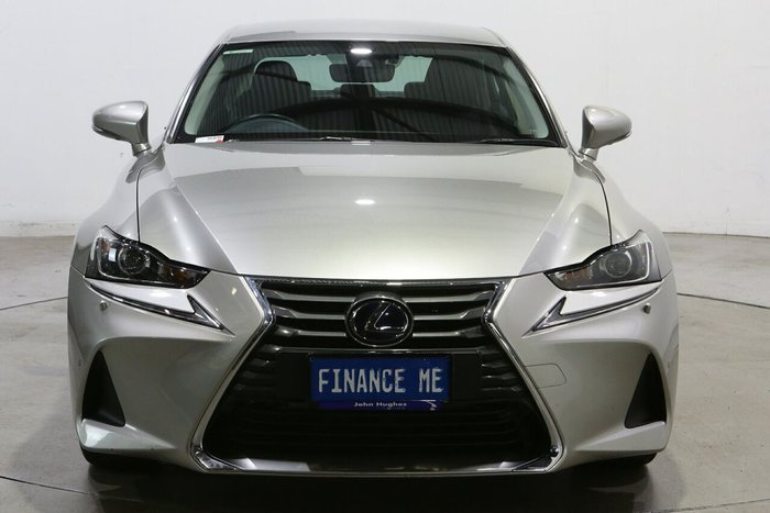 2019 Lexus IS IS300h Luxury