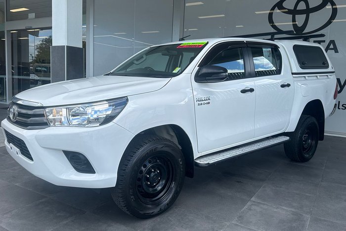 2018 Toyota Hilux SR