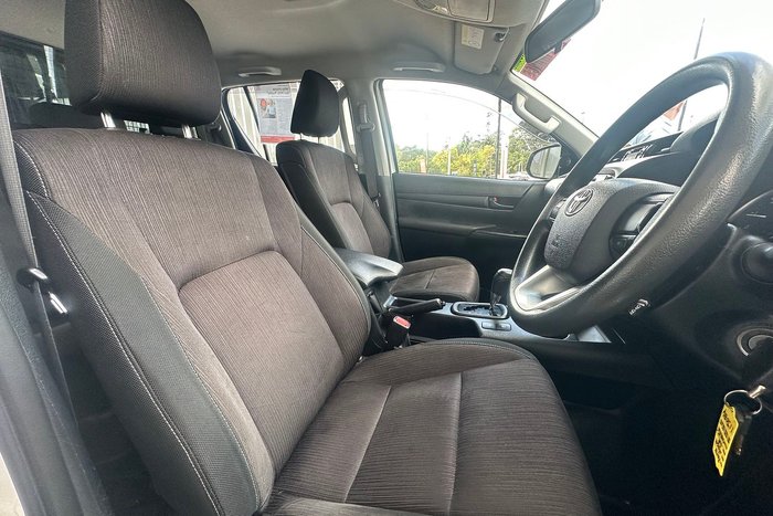 2018 Toyota Hilux SR