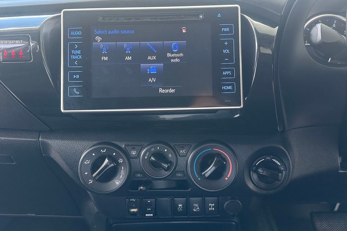 2018 Toyota Hilux SR