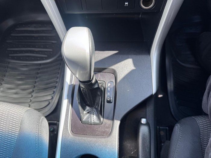 2013 Mazda BT-50 XT Hi-Rider UP 4x2 Black