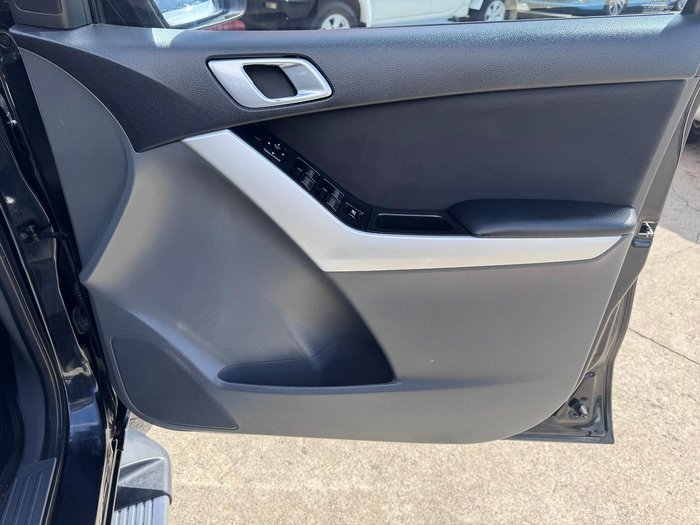 2013 Mazda BT-50 XT Hi-Rider UP 4x2 Black