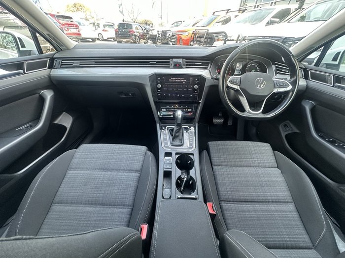 2022 Volkswagen Passat 140TSI Business