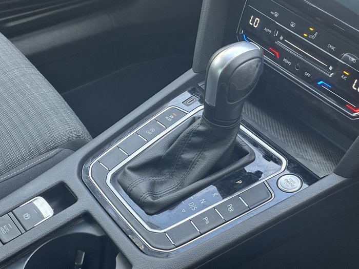 2022 Volkswagen Passat 140TSI Business