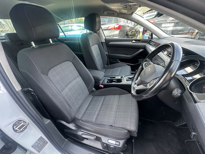 2022 Volkswagen Passat 140TSI Business