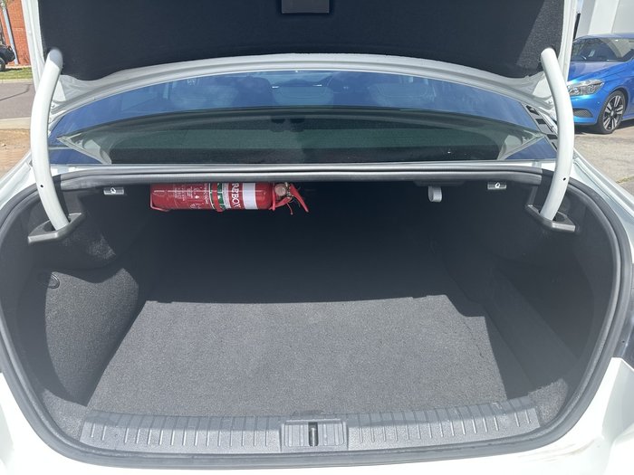 2022 Volkswagen Passat 140TSI Business