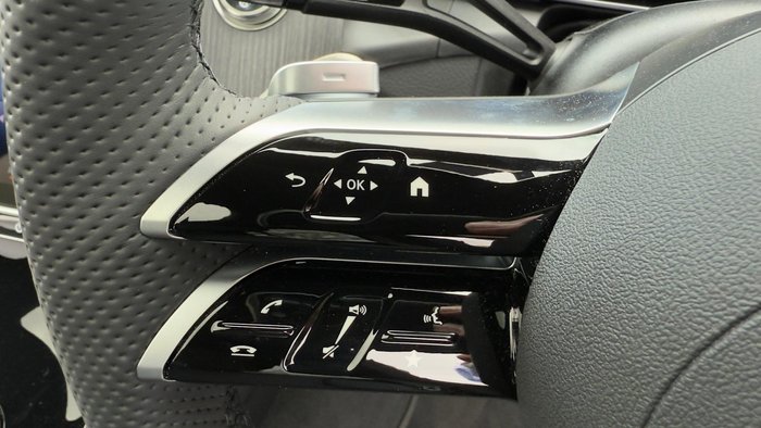 2025 Mercedes-Benz GLC-Class GLC300