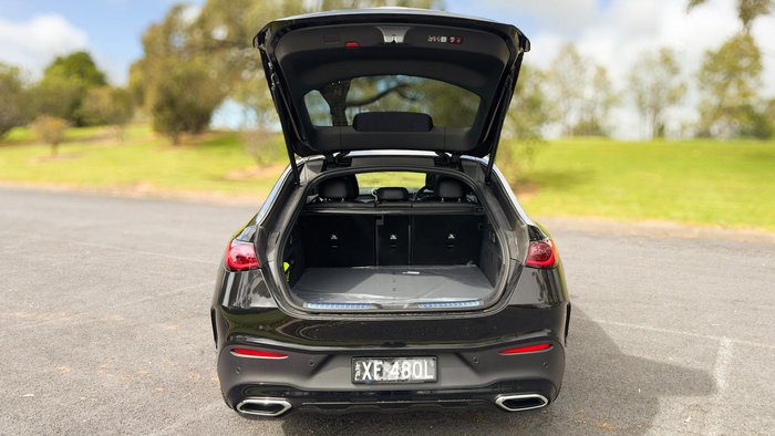 2025 Mercedes-Benz GLC-Class GLC300