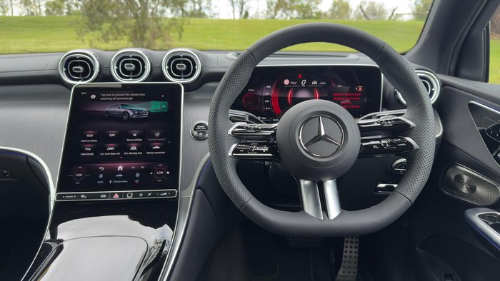 2025 Mercedes-Benz GLC-Class GLC300