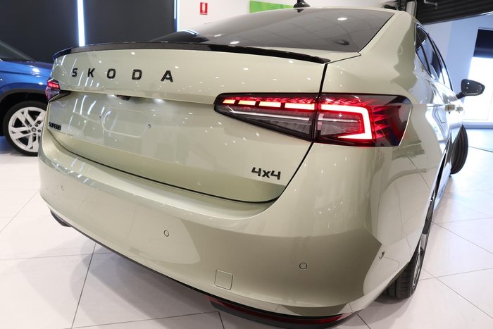 2025 SKODA Superb 195TSI Sportline