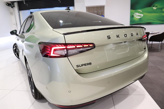 2025 SKODA Superb 195TSI Sportline