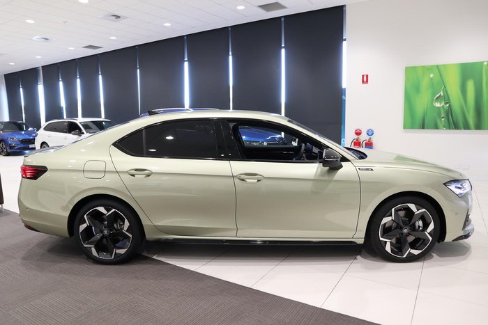 2025 SKODA Superb 195TSI Sportline