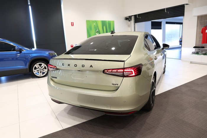 2025 SKODA Superb 195TSI Sportline