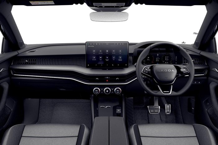 2025 SKODA Superb 195TSI Sportline