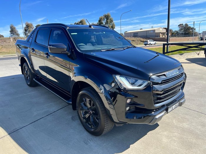 2022 Isuzu D-MAX X-TERRAIN MY23 4X4 Dual Range Basalt Black
