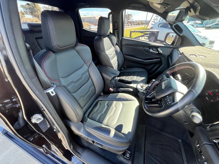 2022 Isuzu D-MAX X-TERRAIN MY23 4X4 Dual Range Basalt Black