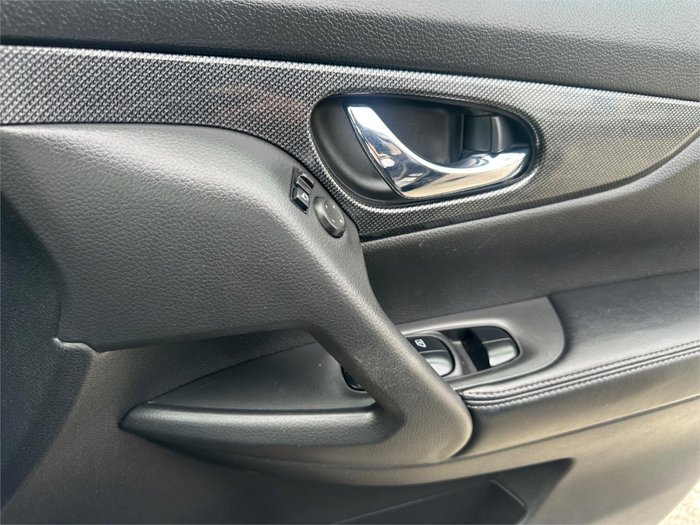 2014 NISSAN X-TRAIL TL (FWD)