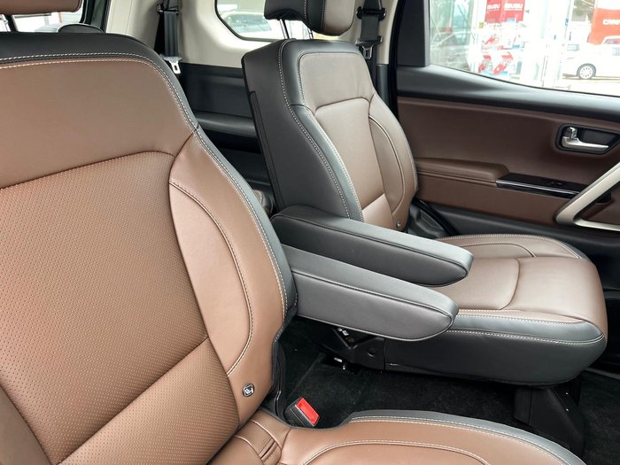 2023 Mahindra Scorpio Z8L